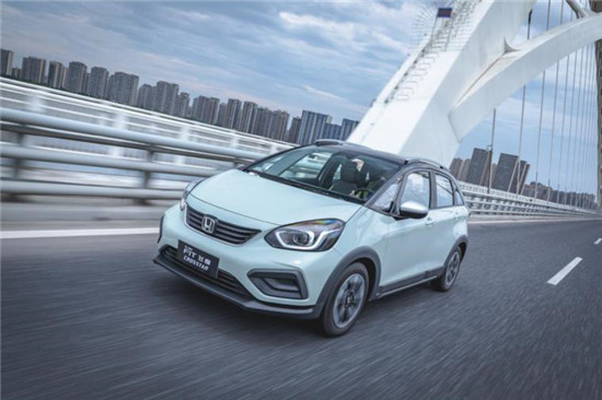 经济日报-中国经济网|第四代飞度（FIT）正式开启预售,全面引领两厢车新风潮