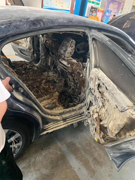 安徽交通广播|雷克萨斯ES使用23天即自燃 合肥车主维权无门