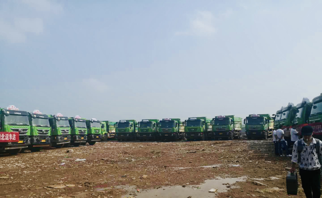 中国商用汽车网|实力演绎“工程之王” 上汽红岩智能渣土车再批量交车