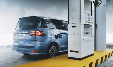 中国商用汽车网|上汽大通新款G20首秀 RG20与EUNIQ 7联袂上市