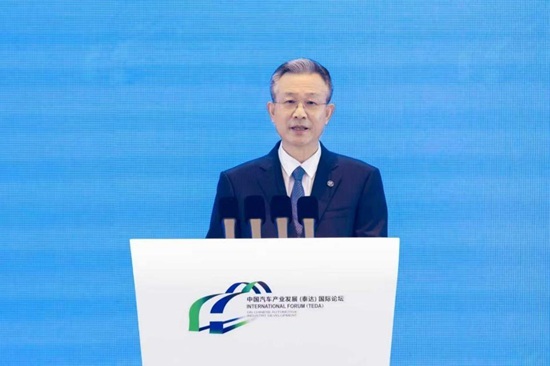 智能网联新能源汽车是产业变革的核心引擎
